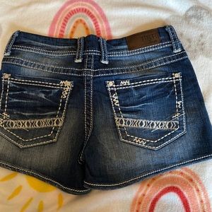 BKE Culture size 28 Jean shorts. Like new